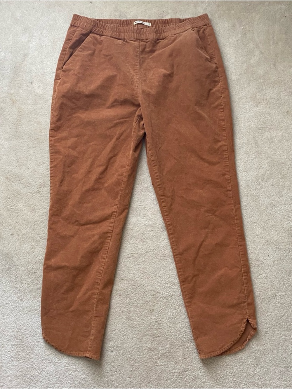 MARINE LAYER Pants Womens Size Large Allison Corduroy Camel Curved Hem Pockets